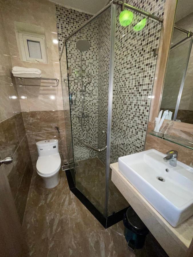 Pinus Hotel Далат Екстер'єр фото