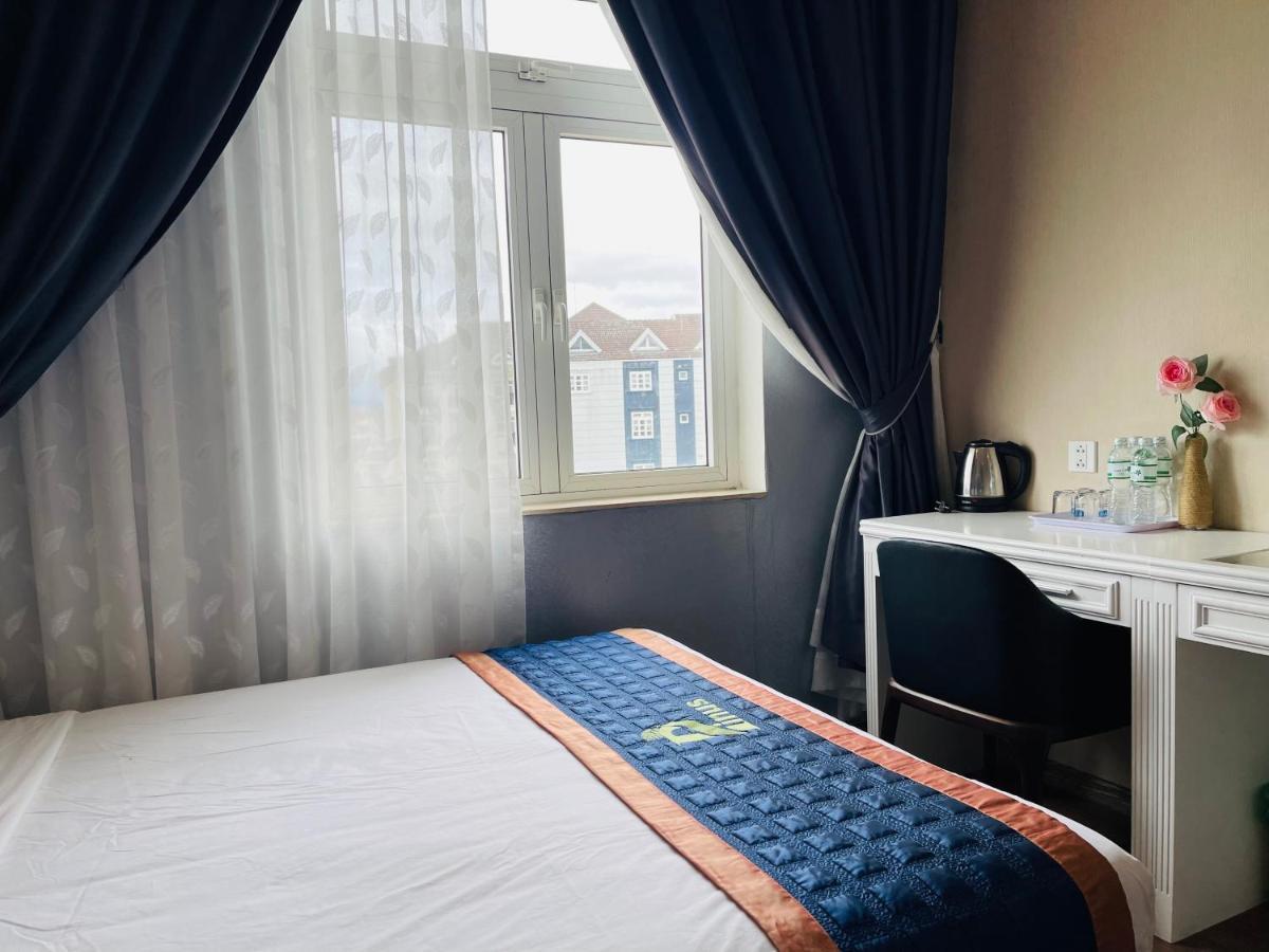 Pinus Hotel Далат Екстер'єр фото