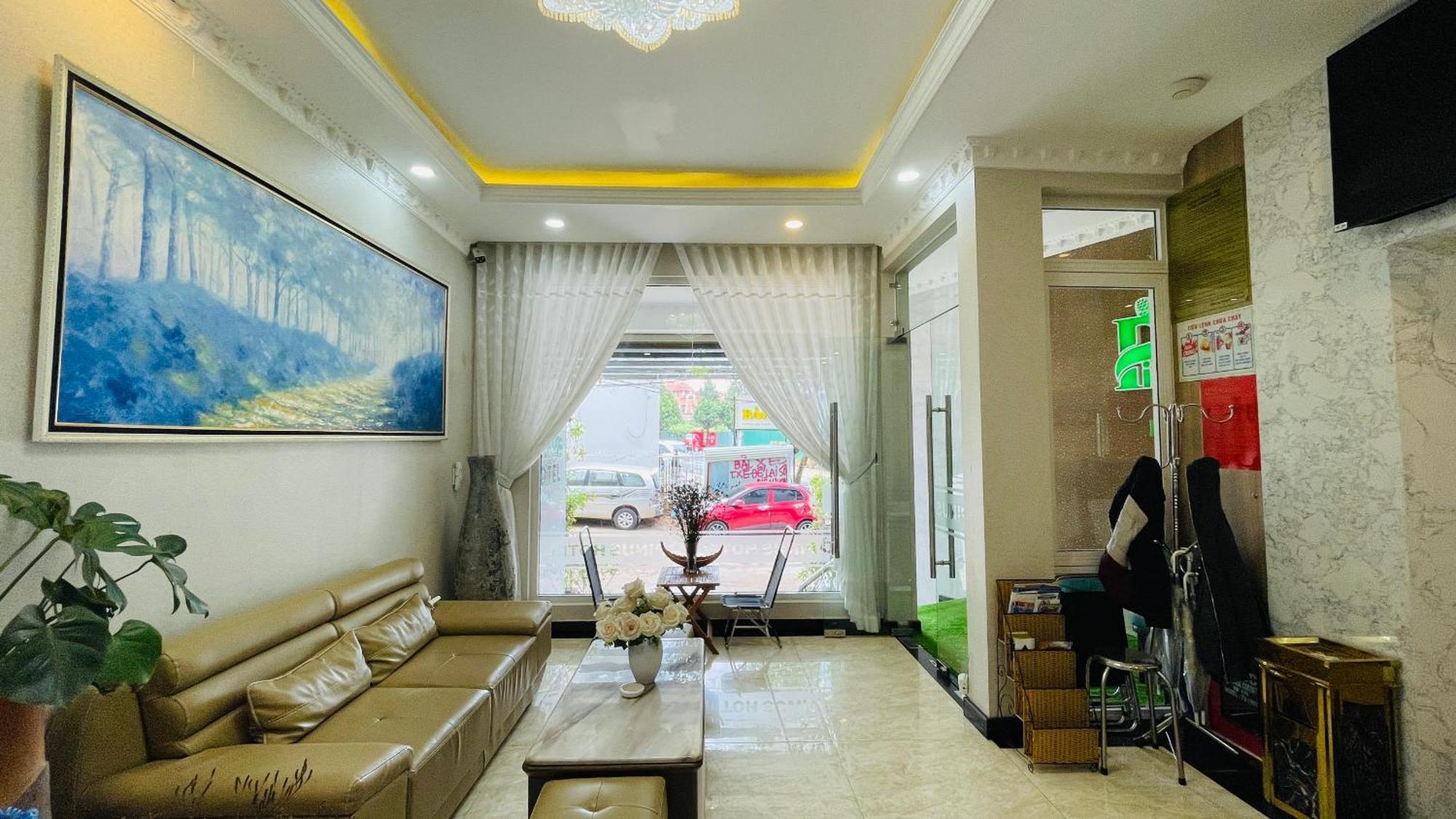 Pinus Hotel Далат Екстер'єр фото
