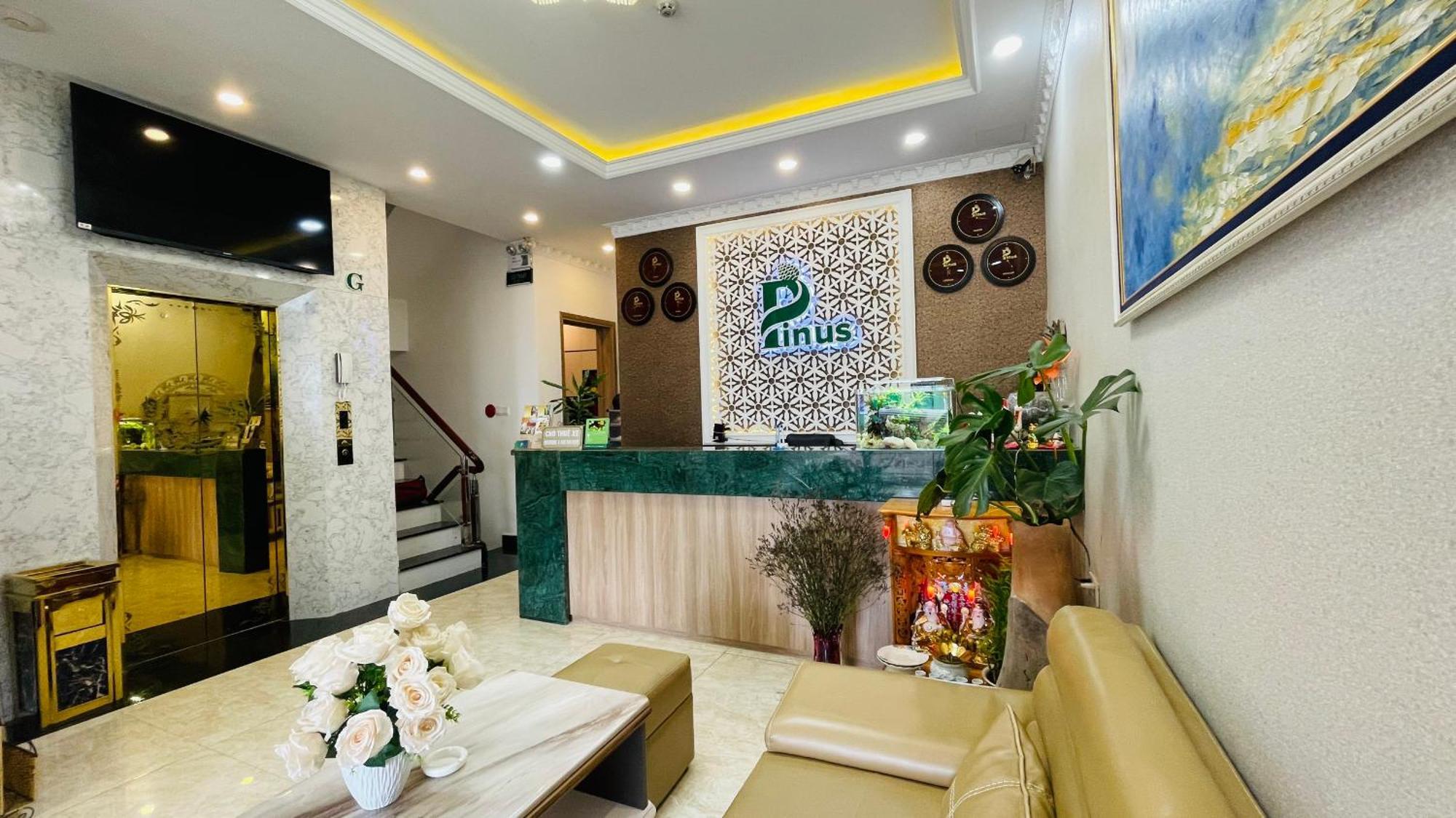 Pinus Hotel Далат Екстер'єр фото