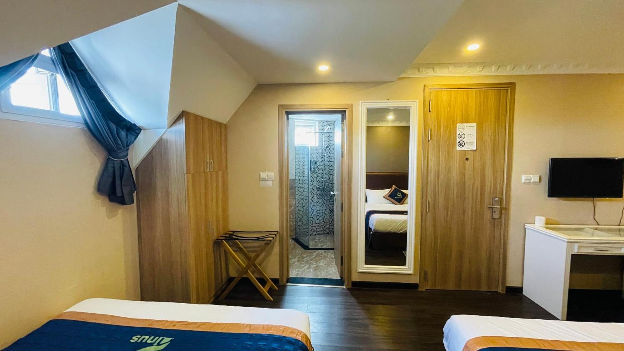 Pinus Hotel Далат Екстер'єр фото
